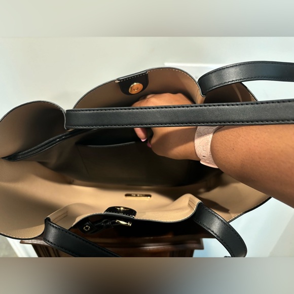 🖤 Michael Kors Tote Bag 🖤 - Picture 5 of 7